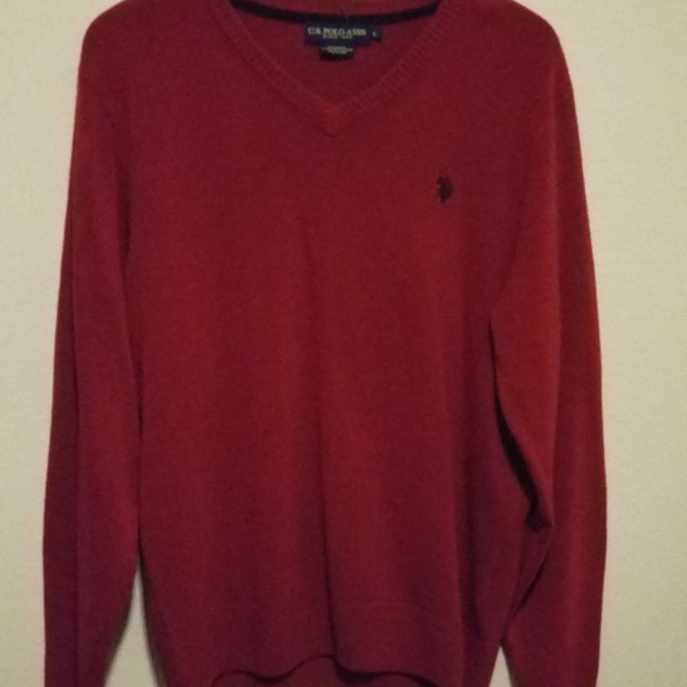 V neck sweater